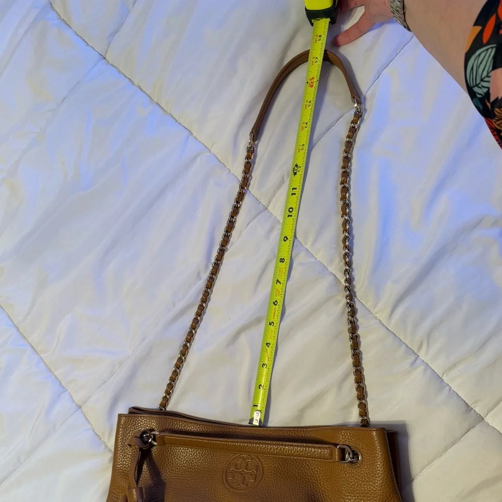 Tory Burch Marion Chain Slouchy Tote - Picture 6 of 15